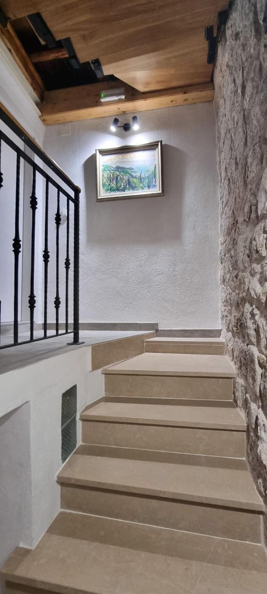 Lorenzo Old Town Apartment *