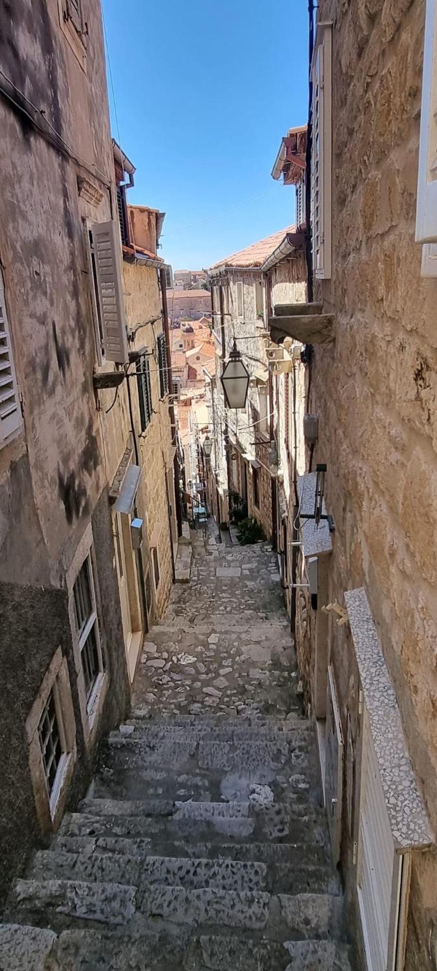 Lorenzo Old Town Apartment *