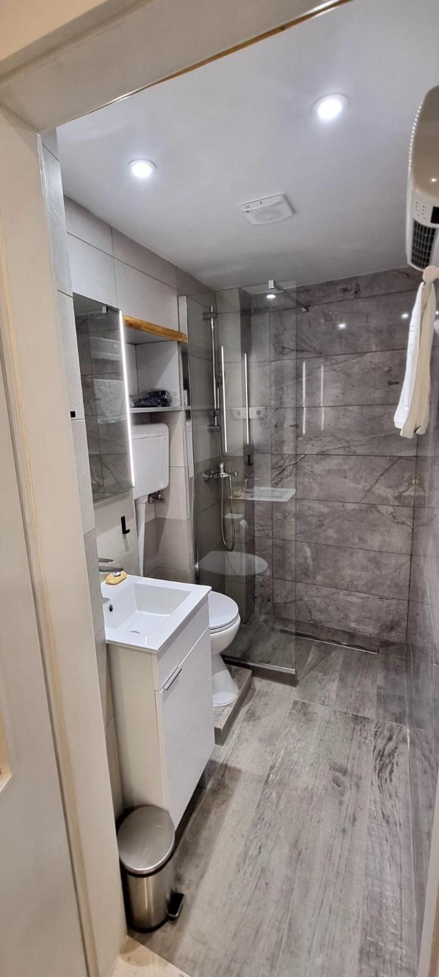 Lorenzo Old Town Apartment *
